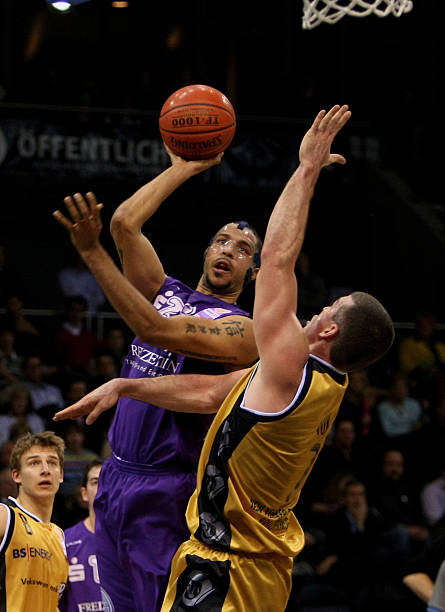 年轻2岁，提速2档！皇马要玩“重金属流”，阿隆索要靠孩子争冠？.